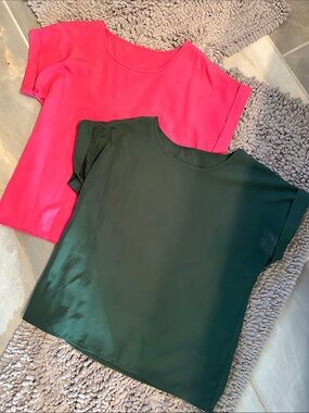 Source Unknown Women's Blouse Duo in Hot Pink and Forest Green